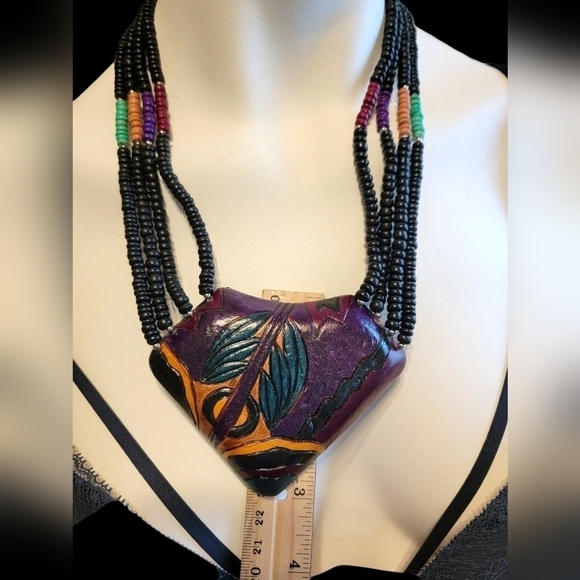 Vintage Art to Wear Abstract Funky Carved Wood Pendant Beaded Statement Necklace - Picture 4 of 7